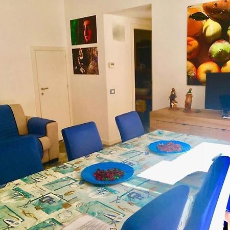 Angelina'S Apartment Чефалу Екстериор снимка